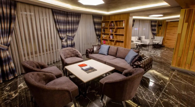 Kayhan City Hotel