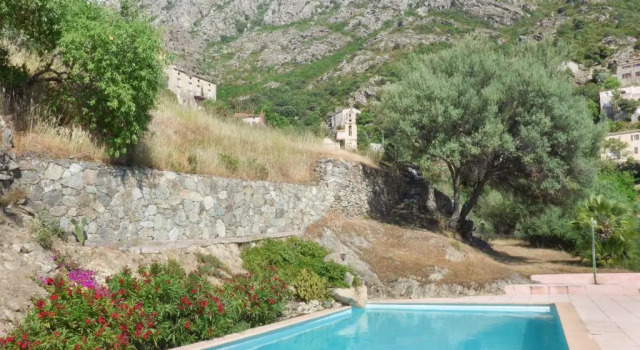 petit paradis pres ile rousse gîte les cortalines Lama, Rezervasyon Otel Lama havuzlu oteller, Yüzme Havuzu