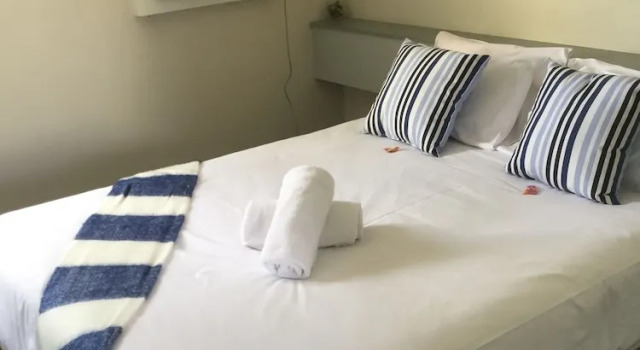 Deluxe Studio Emerald Central Hotel Official