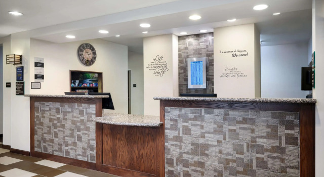 Green Mill Village Hotel & Suites, BW Signature Collection, Book Hotel Arcola Illinois