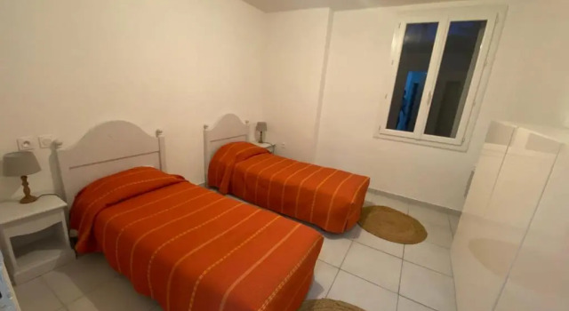 Grand Appartement lumineux 75m2, Prenota Appartamento Hotel a Alvernia con parcheggio, Parcheggio