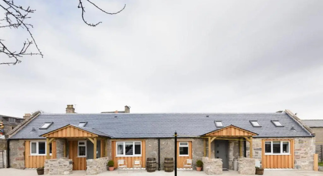 Коттедж c 1 комнатой The Milking Sheds, Dufftown