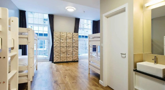 Кровать в общем номере Wombats City Hostel London