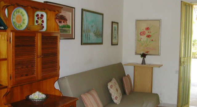 House With 4 Bedrooms in Santa Maria del Focallo, With Enclosed Garden