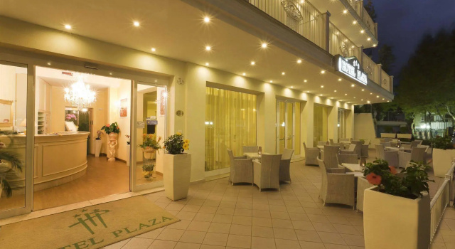 Hotel Gabicce Mare Plaza, Book Hotel Hoteller i Romagna med måltider, Halvpension / Fuldpension