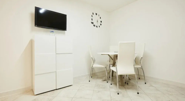 House Tarsia By Napoliapartments(Contact To Property 7 Days In Advance), Забронировать Апартаменты/квартира Апартаменты Неаполя, рядом с Accademia di Belle Arti di Napoli, Апартаменты/квартира