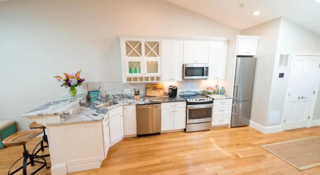 Апартаменты The Newport Lofts - 359 Thames Street
