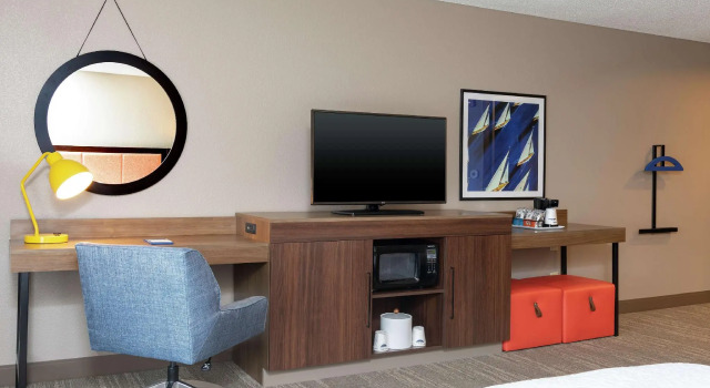 Четырёхместный номер Standard Hampton Inn Warsaw