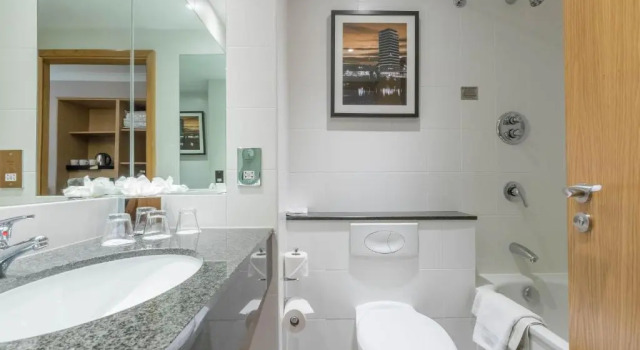 Двухместный номер Standard с балконом Clayton Hotel Cork City