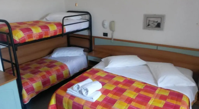 Четырёхместный номер Standard Hotel Orchidea