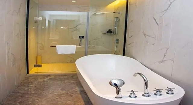Люкс Deluxe GreenTree Eastern Hotel Binzhou Zhonghai International Convention and Exhibition Center