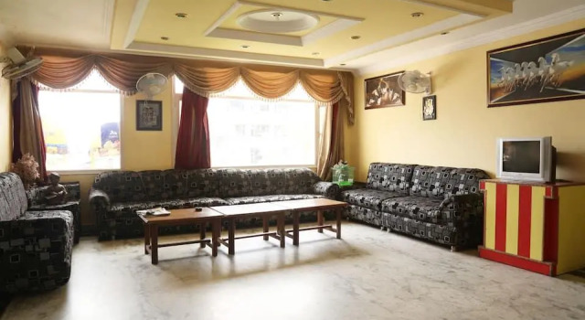 Malabar Inn by MTMC Rooms, Katra, Забронировать Отель Отели Джамму и Кашмира с парковкой, Парковка