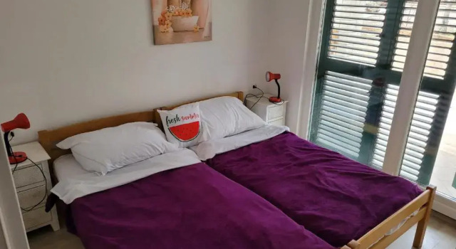2 bedroom apartment on the coast of the Adriatic!, Забронировать Апартаменты/квартира Отели Марина с парковкой, Парковка