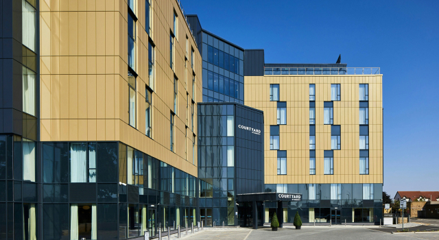 Courtyard by Marriott London Heathrow Airport, Забронировать Отель Бизнес-отели Англии, 4* 5*