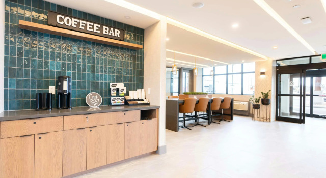Sandman Signature Dartmouth Hotel & Suites, Prenota Hotel Dartmouth Halifax Region