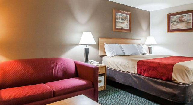 Двухместный номер Standard Econo Lodge Inn & Suites Jackson Northwest