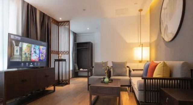 Люкс Lavande Hotel Xian Bell Tower Muslim Street North Street Subway
