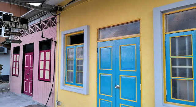 Riverbank Dungun Guesthouse & Cafe, Boek Hotel Dungun Terengganu