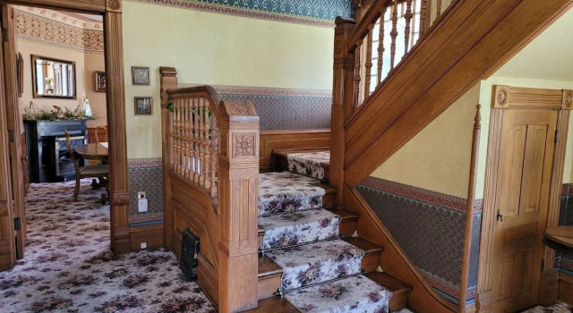 Grand Victorian B&B Inn, Varaa Bed and Breakfast Bellaire Michigan