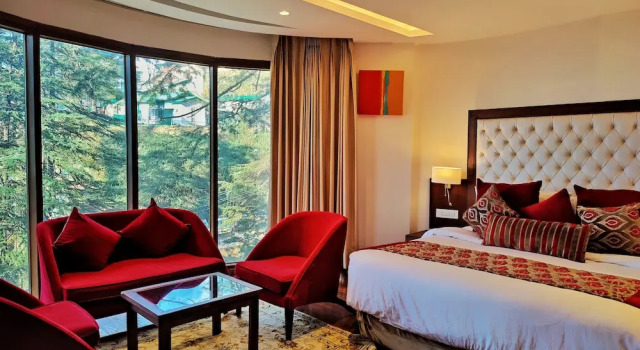 Люкс Royal Royale Retreat Hotel & Spa Near Mall Road