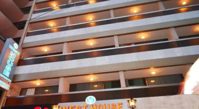 West House Residence, Prenota Hotel Hotel a Greater Beirut con parcheggio, Parcheggio
