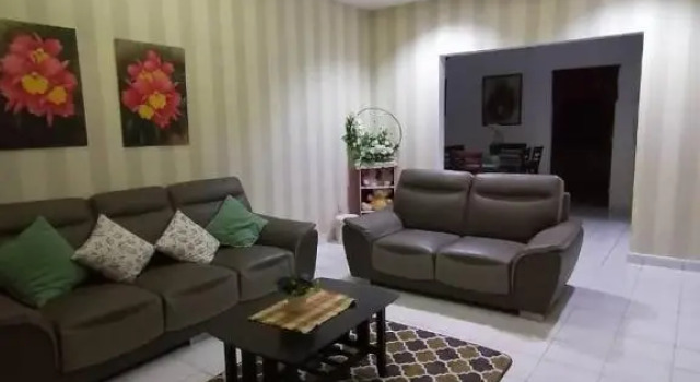 Коттедж Orked Aeridina Homestay Puchong