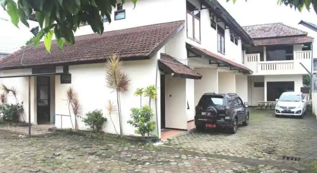 Hotel Ragil Kuning