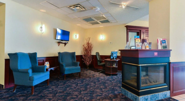 Ramada by Wyndham Nisku Edmonton Airport