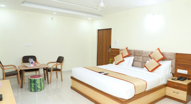 Hotel 8th Mile Suites, Rezervovat Hotel Hotely v Bangalore s parkováním, Parkování