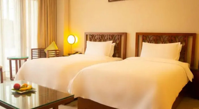 China Railway Huashuiwan Hot Spring Hotel, Boek Hotel Hotels in Chengdu met parkeren, Parkeren