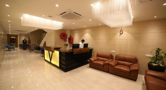 Dazzling A Boutique Hotel, Забронировать Отель Отели Taj Ganj с бассейном, Бассейн
