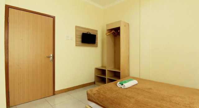 Masri Living by Daphna Management, Book Guesthouse Hotels in Yogyakarta Province with Breakfast, Breakfasts