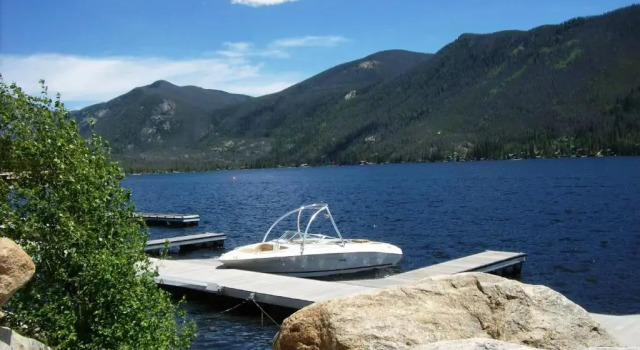 Двухместный номер Standard Western Riviera Lakeside Lodging