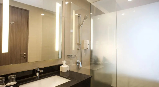 Camera Deluxe Holiday Inn Express Surabaya CenterPoint, an IHG Hotel