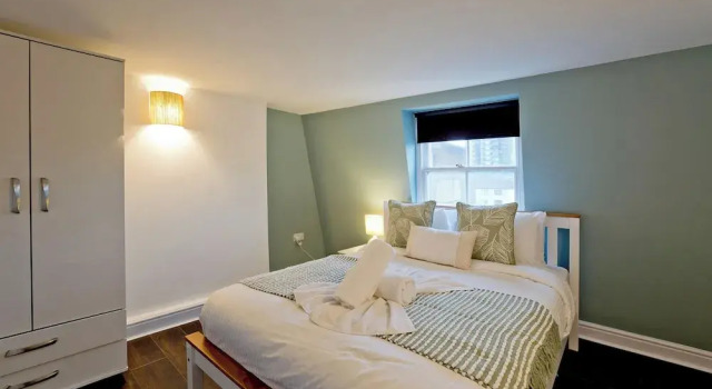 Апартаменты с 4 комнатами Imperial Corner House-Whitechapel Apartment