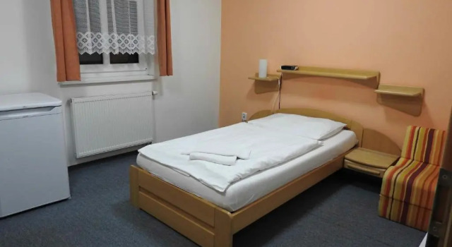 Hotel Emeran, Забронировать Отель Недорогие отели Czech central mountains, недорого