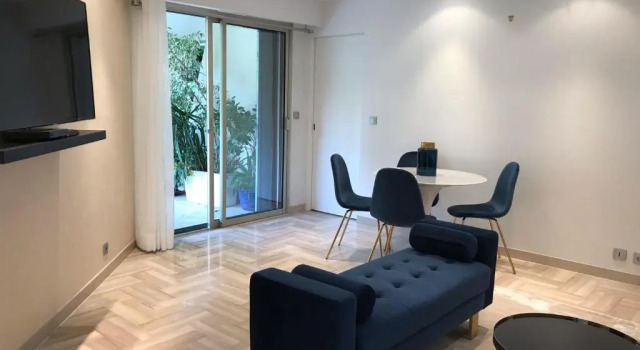 19 Rue du Parc Alexandre III, Забронировать Апартаменты/квартира Отели Канн с парковкой, рядом с La Californie, Парковка