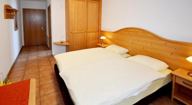 Hotel-Aparthotel San Bernardino, Book Condo Hotel Mesocco Moesano