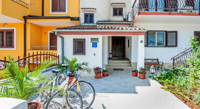 Апартаменты с балконом Apartments Isabella