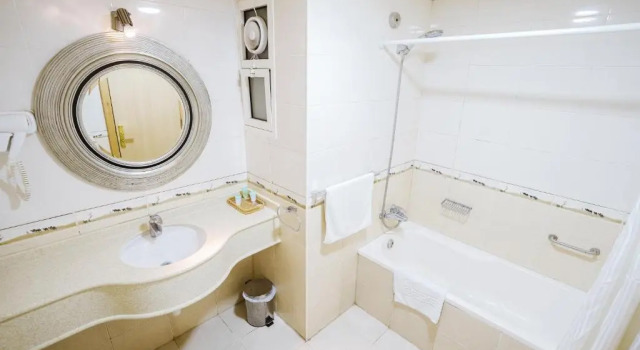 Трёхместный номер Standard Отель Crystal Plaza