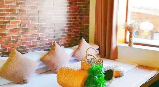 Xuexiang Lanxinmeng Movie Theme Hotel (Xueyun Street)
