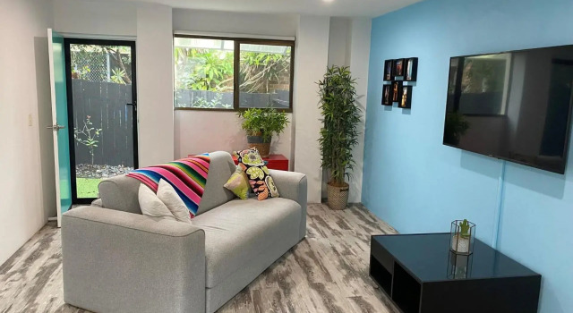Graebill 2 Bedroom 2 Bathroom Light and Spacious Duplex Walk to Beach Great Outdoor Entertaining Area, Prenota Hotel Sunshine Beach 