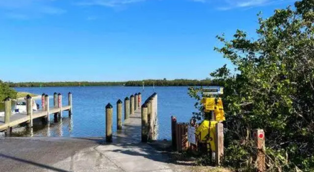 Harbor House, Luxury Waterfront-3BR w Private Dock, Забронировать Отель Порт-Шарлотт Southwest Florida, рядом с Пляж Порт-Шарлотт
