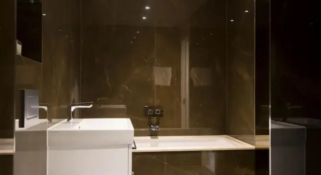 NEW Luxury 3BD Flat in the Heart of Covent Garden, Забронировать Отель Отели Англии 3 звезды, 3*
