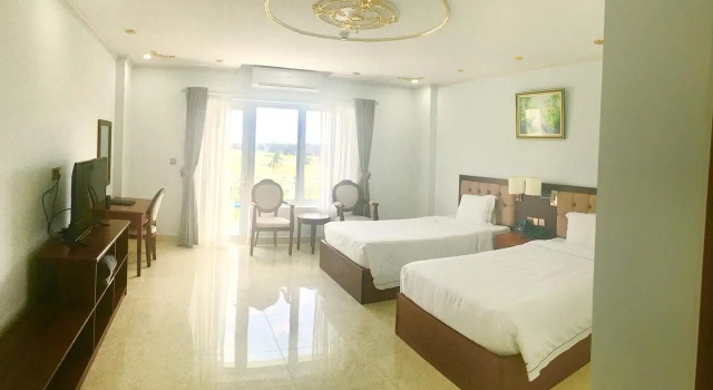 Paracel Resort Hai Tien, Забронировать Курортный отель Отели Хоанг Хоа с бассейном, Бассейн