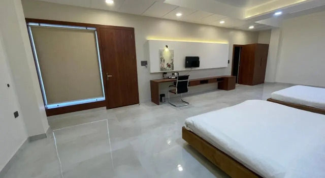 Hotel Kedar Dham, Забронировать Отель Отели Матхура с парковкой, Парковка