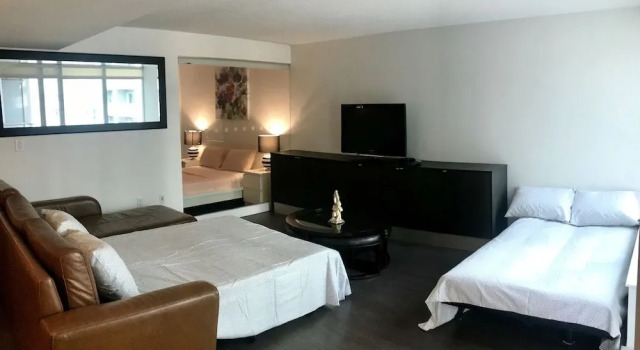 CN Tower View Design apart 3BD-2BA DT