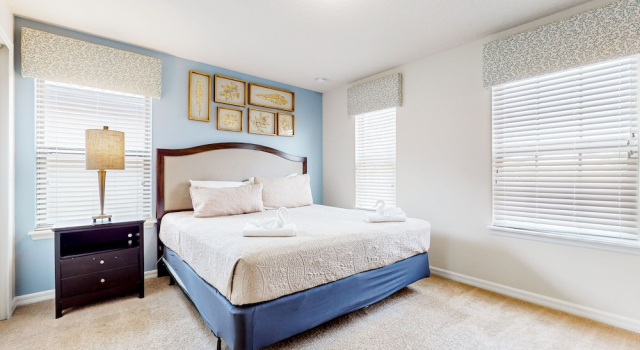 Spacious Home w/ Private Pool, Wifi, Central AC, Private Washer/dryer