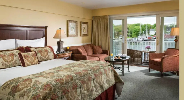 Номер Deluxe Grand Harbor Inn