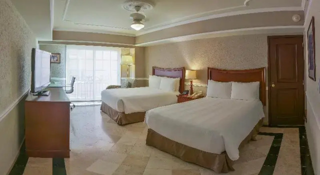 Двухместный номер Colonial Design Villa Mercedes Curio Collection By Hilton